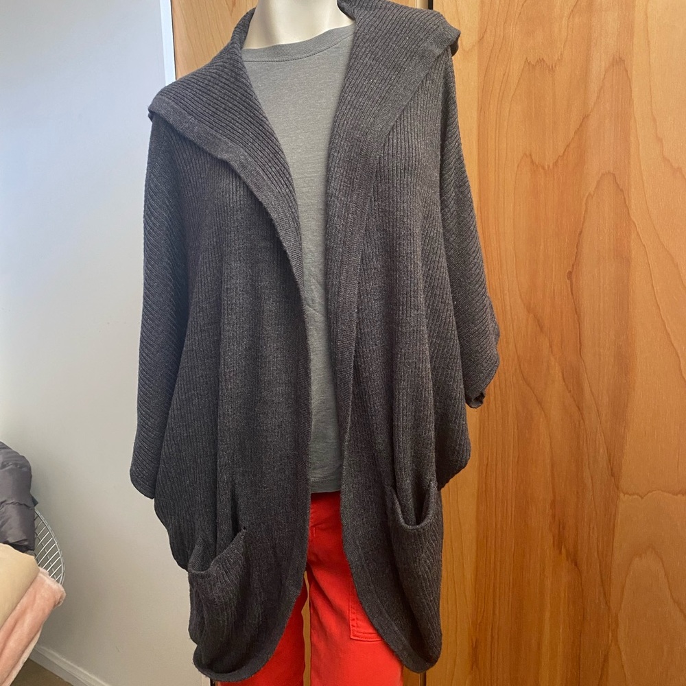 Hooded cocoon sweater. Sweet Romeo brand.great overpiece